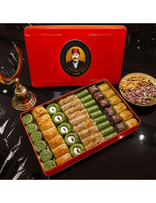 Pistachio Walnut Baklava Assortment XL Box 2200 Gr