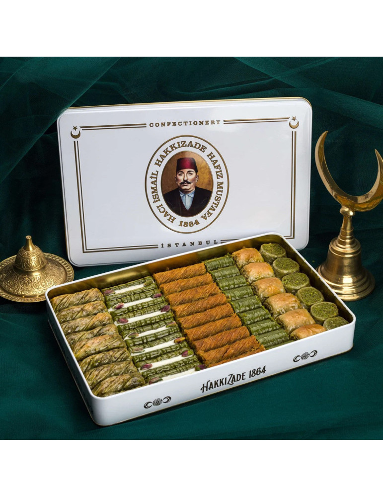 Premium Pistachio Baklava Assortment XL Box 2200 Gr